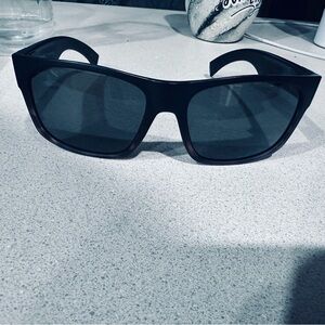 Madson sunglasses 2 tone brown to black fade